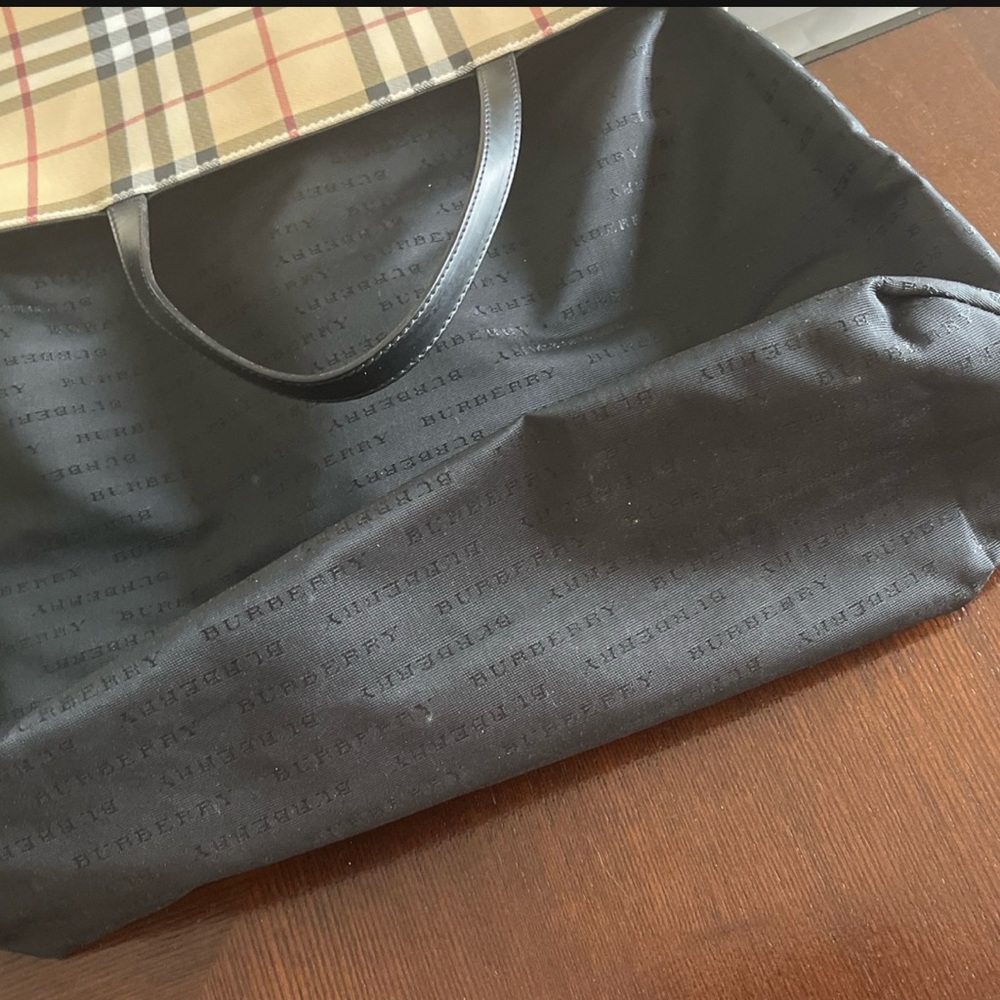 Authentic Burberry nova check tote bag used in very good condition - Picture 3 of 11